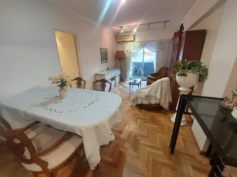 Departamento en Venta en Villa del Parque, USD 210.000