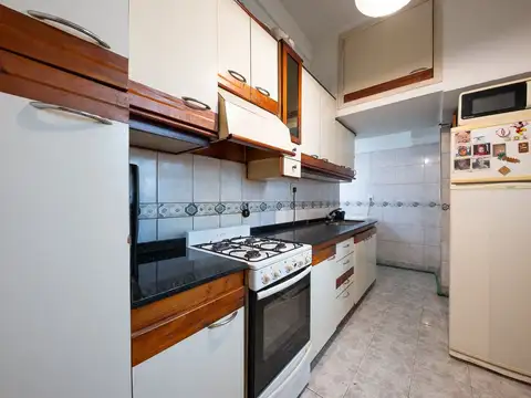 VENTA 3 AMBIENTES - PH COLEGIALES CABA