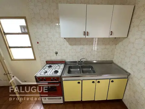 Departamento en Alquiler en Villa Ballester, $ 600.000