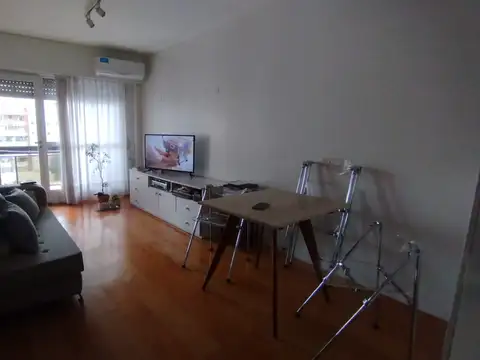 Departamento en Venta en Plaza Mitre, USD 83.000