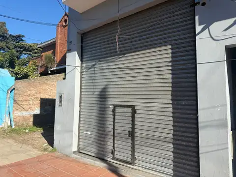 Local en Alquiler en José Clemente Paz, $ 800.000