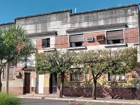 Casa de 3 dormitorios. Placido Martinez 820