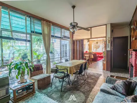 Avenida Jose Gervasio Artigas 800