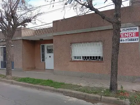 Venta | Casa | 2 Dormitorios | Capitán Bermúdez | Barrio Centro | Apta crédito
