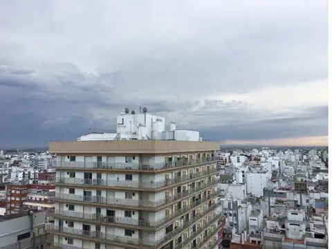 Frente a Plaza Colon y al Casino