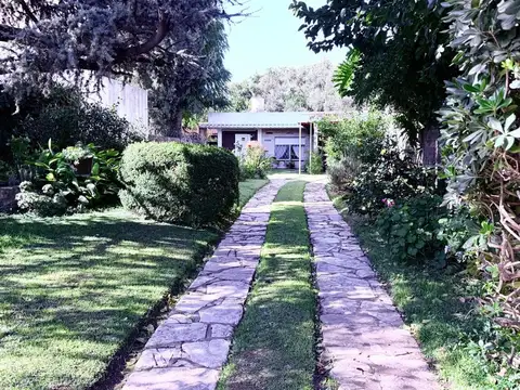 Casa de 3 ambientes en Venta en Burzaco Centro
