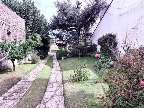 Casa de 3 ambientes en Venta en Burzaco Centro