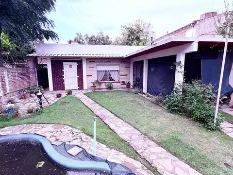 Casa en Venta con 4 cocheras