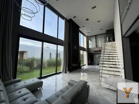 Casa en Venta en Ezeiza, USD 1.150.000