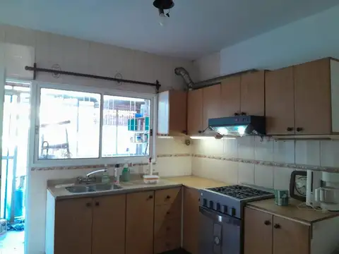 Depto Tipo Casa en Alquiler de 3 ambientes