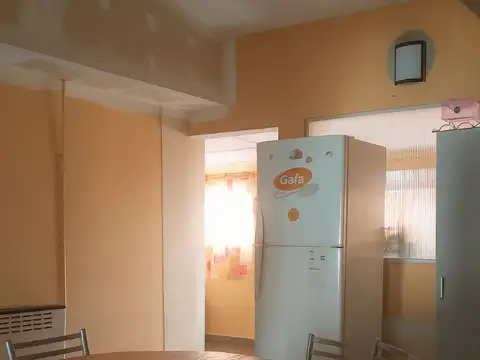 Casa 5 ambientes con 1 baño