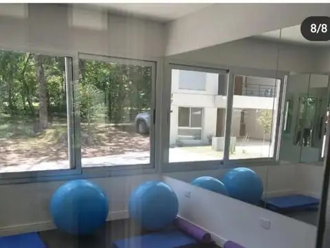 Departamento en Alquiler con 1 cocheras