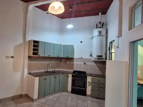 Depto Tipo Casa 4 ambientes con 2 baños