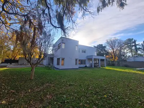 Casa en Venta en Funes, USD 300.000