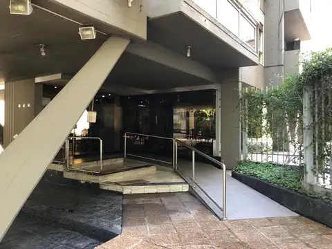 Palermo – Excelente 3 ambientes reciclado, balcón, seguridad 24 hs y ubicación privilegiada