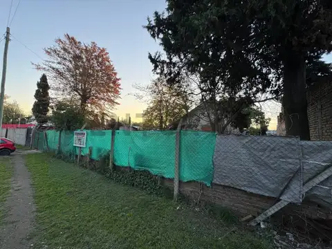 VENTA CASA 3 AMBIENTES -LOTE DE 600 M2