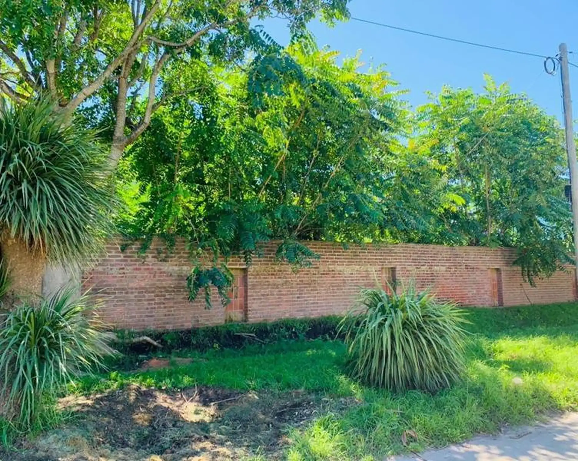 LOTE EN ESQUINA ZONA CAISAMAR