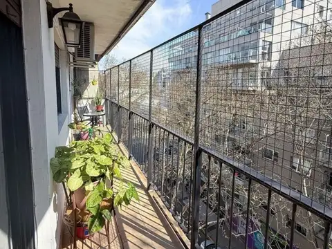 VENTA DEPARTAMENTO CUATRO AMBIENTES CON DEPENDENCIA,  PALERMO