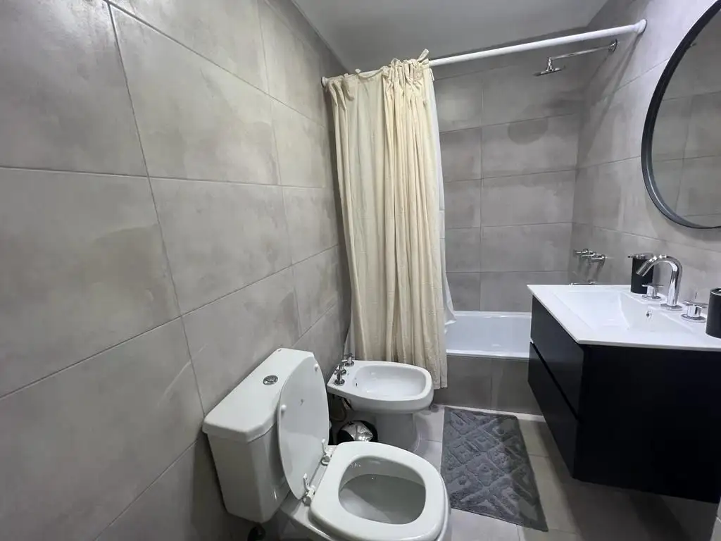 Sarmiento  de  1 y 2 Dormitorios