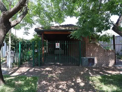 Venta casa 3 amb c/ cochera Castelar