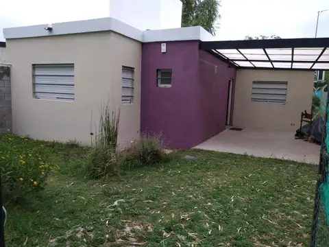Casa en Venta con 1 cochera