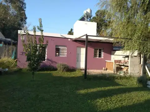 Casa en venta - 1 Dormitorio 1 Baño - Villa Elisa