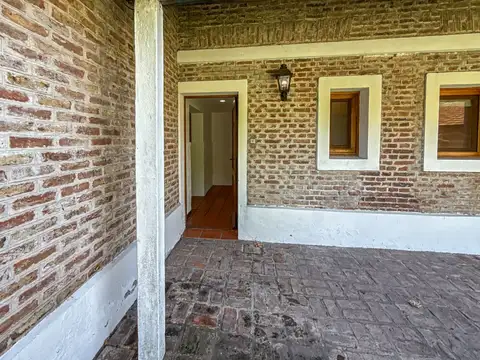 Casa en Venta en Countries y Barrios Cerrados en Ituzaingo, USD 450.000