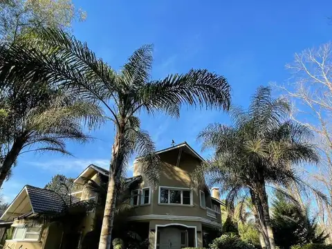 OPORTUNIDAD CASA LA TRADICION