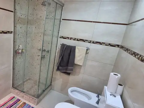 Casa con pileta en venta