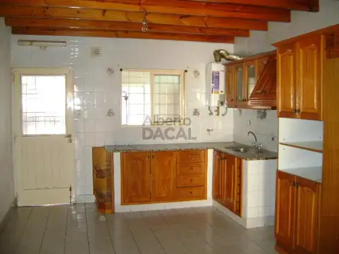 Depto Tipo Casa en Venta de 3 ambientes