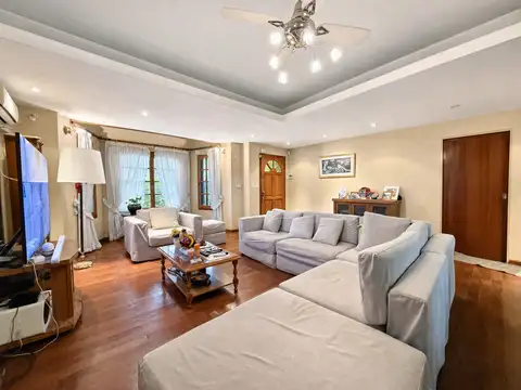 Casa en Venta en Parque Avellaneda, USD 360.000