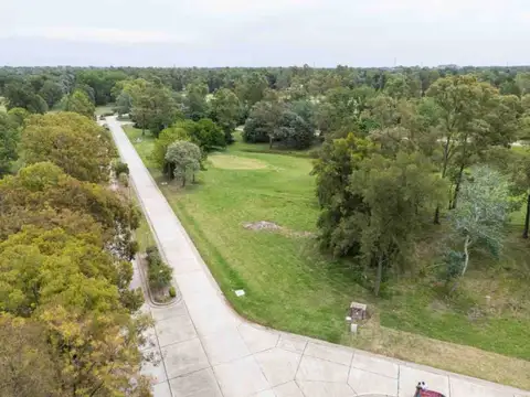 LOTE EN ESQUINA CON FONDO GOLF SAINT THOMAS CENTRO