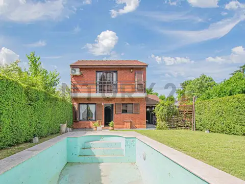 Venta de casa 4 ambientes con pileta, De Vicenzo Chico, Pilar