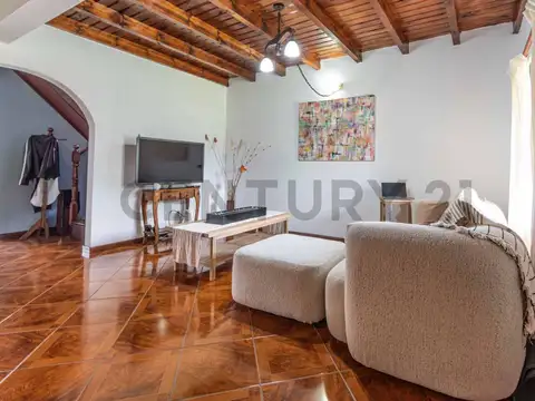 Casa 4 ambientes con 3 baños