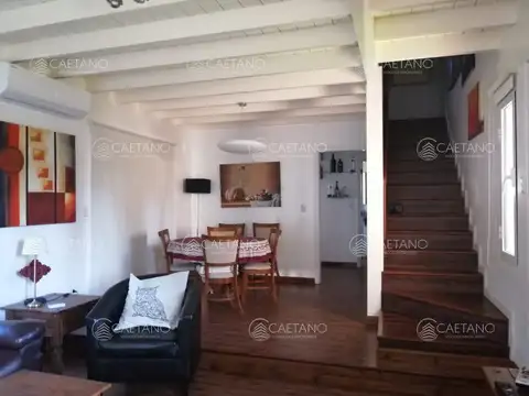 Venta Casa - 4 Dormitorios 3 Baños. Solanas, Punta Ballena