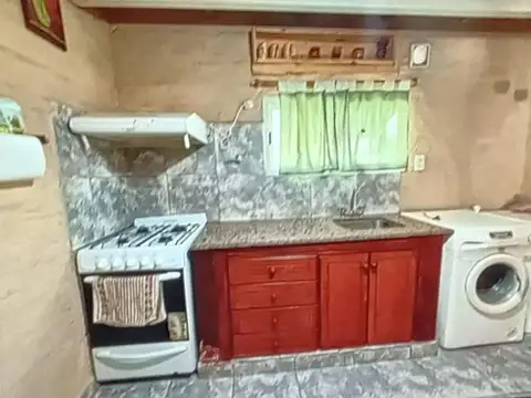 VENTA CASA SOBRE LOTE DE 331M2 TODOS LOS SERVICIOS