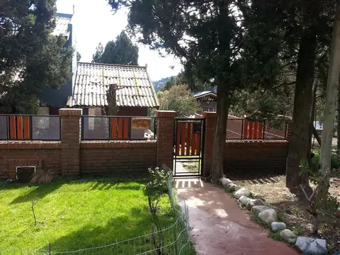 Casa en alquiler permanente de tres dormitorios