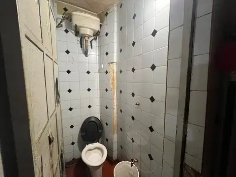 Local en Venta 49 años