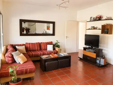 Casa 4 ambientes con 4 baños