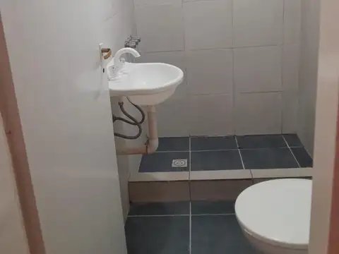 Departamento en Alquiler en Gonzalez Catan, $ 350.000