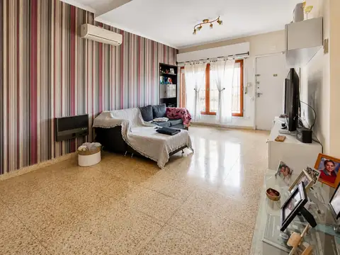 Casa en Venta en Castelar Norte, USD 140.000