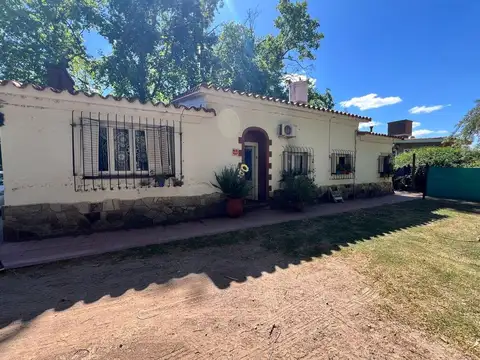 VENTA CASA DOS DORMITORIOS ALTO ALBERDI 