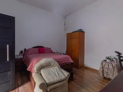 Depto Tipo Casa en Venta 60 años