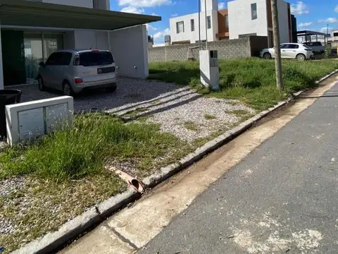 Terreno en Venta en Manantiales, USD 61.000