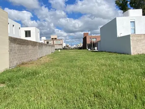 Terreno en Venta en Manantiales, USD 61.000