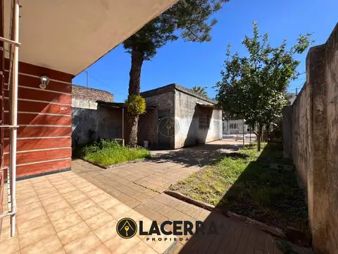Depto Tipo Casa en Venta con 3 cocheras