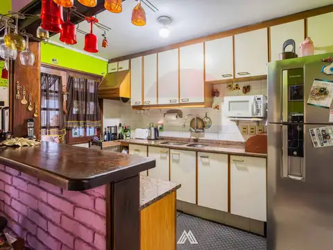 Venta 2 casas en Maroñas con cochera y gran salón