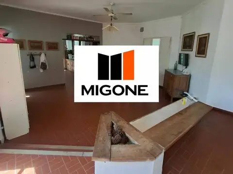 Casa 5 ambientes con 2 baños