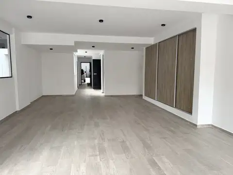 Sarmiento 2600, Piso 7