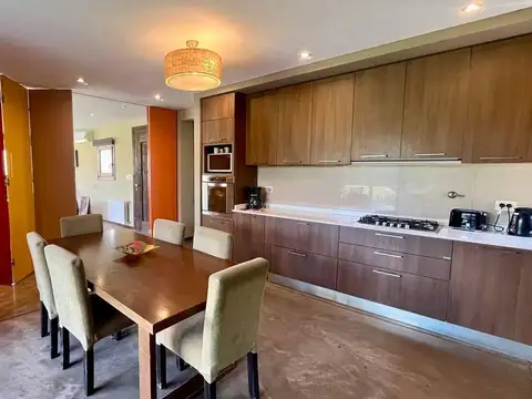 Casa en Alquiler de 3 dormitorios